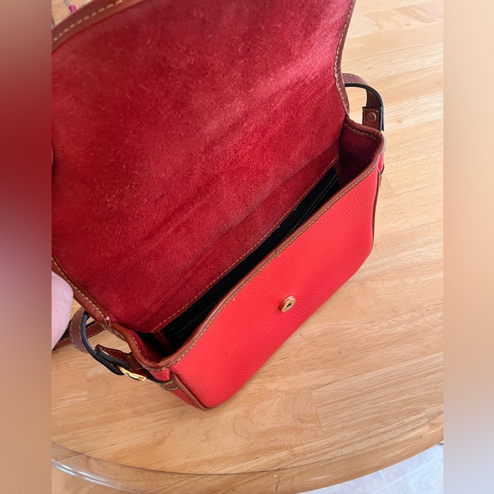 Red Handbag - Picture 3 of 6